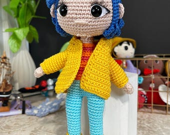 Peluche / Muñeca Coraline de crochet hecha a mano / Amigurumi Stop Motion para fans de las películas / Buscadores de tesoros y aventuras / Decoración de colección