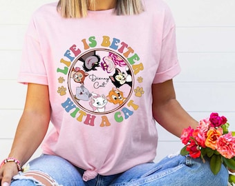 La vida es mejor con una camisa de gato, camisa de gatos de Disney, camisa de mascotas de Disney, gato Oliver, camisa de gato de Cheshire de Alicia en el país de las maravillas, camisa de amantes de los gatos