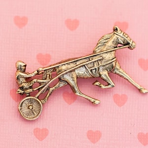 Vintage Horse Carriage Gold Tone Mid Century Brooch - X16