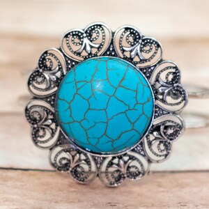 7 inch, Vintage Circular Blue Silver Tone Floral Hearts Hinge Bangle - XX9