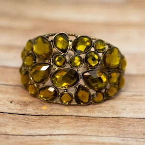 7 inch, Vintage Yellow Gems Silver Tone Intricate Hinge Bangle - XX9
