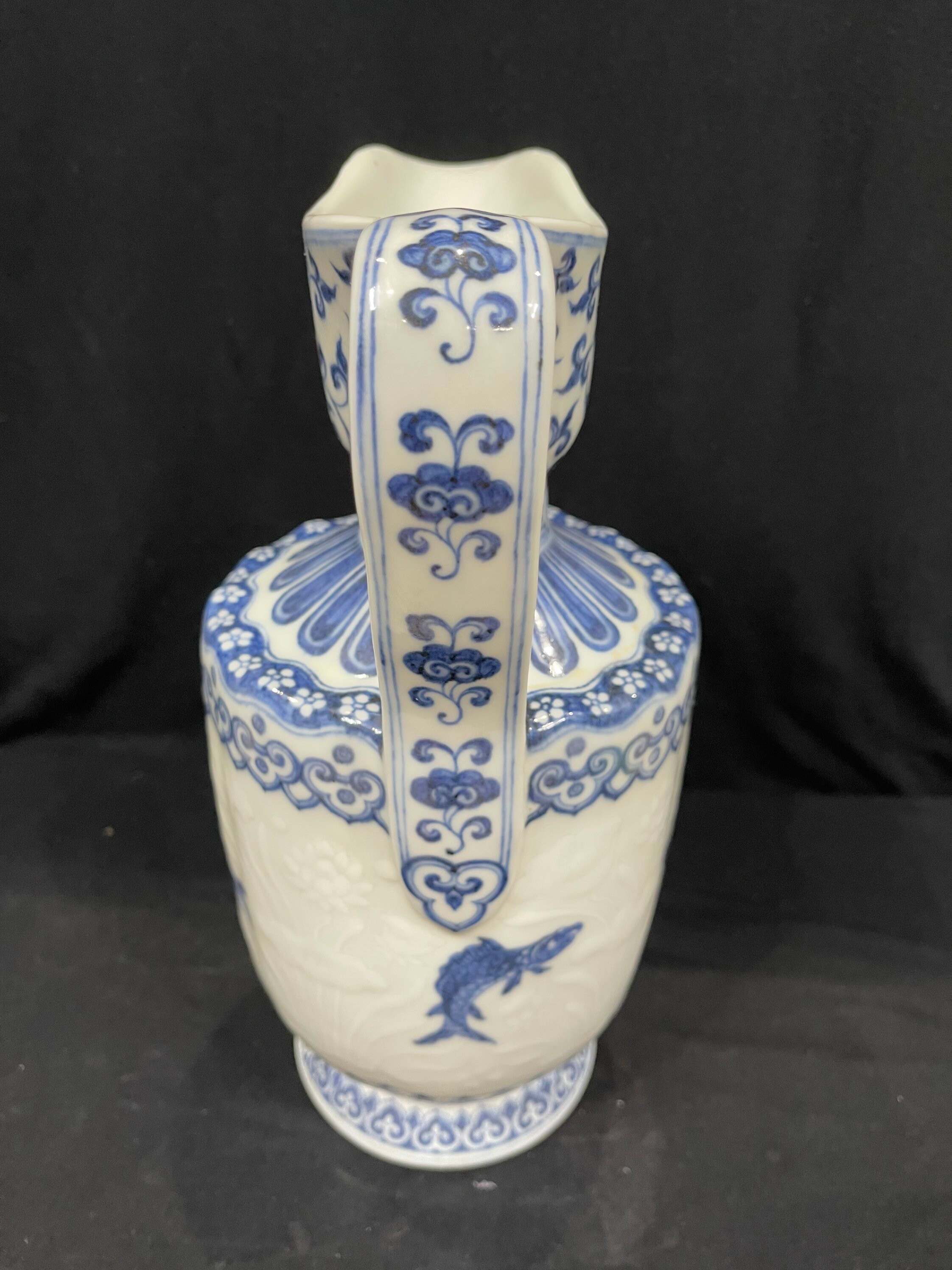 中国磁器：菊と魚が描かれた青白ワインの花瓶 - Etsy 日本