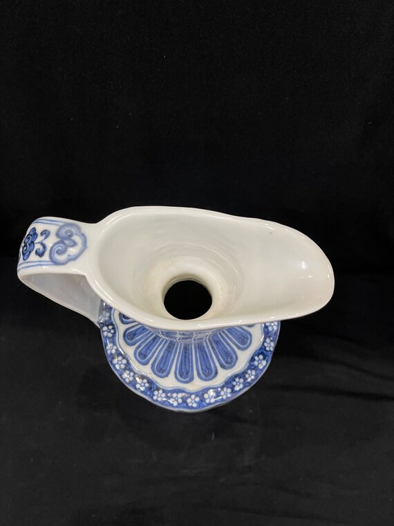 中国磁器：菊と魚が描かれた青白ワインの花瓶 - Etsy 日本