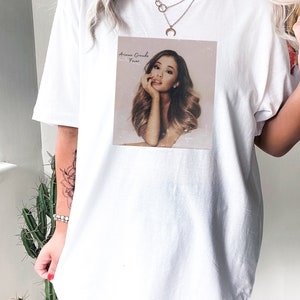 Ariana Grande Whitney Houston Design Unisex T-Shirt – Teepital – Everyday  New Aesthetic Designs