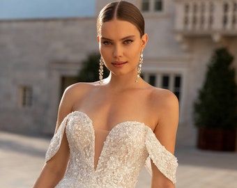 Wedding Dress Off Shoulder Straps Hand Beading with Tulle Straps Hand Beading ,A-Line Silhouette Bridal Dress  with Lace Applique