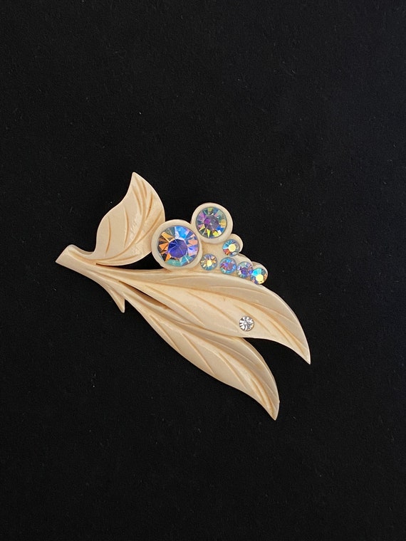 Gorgeous Vintage Bone, Aurora Borealis / Rhineston