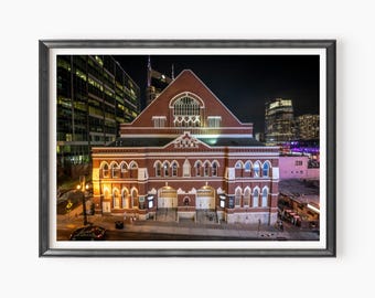 Arte mural de Nashville: El Ryman Auditorium de noche - Ícono de la música country