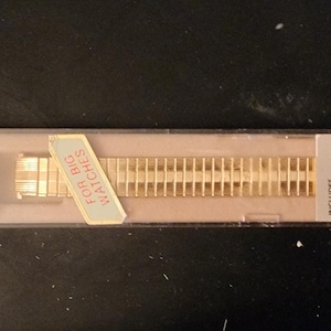 Vintage Speidel gold-tone twist ladies 15mm watch band.