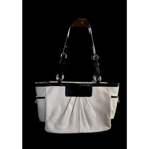 Coach Gallery East West Tote F13759 black and off white Leather