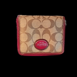 Cartera de lona revestida y charol con cremallera Peyton de Coach