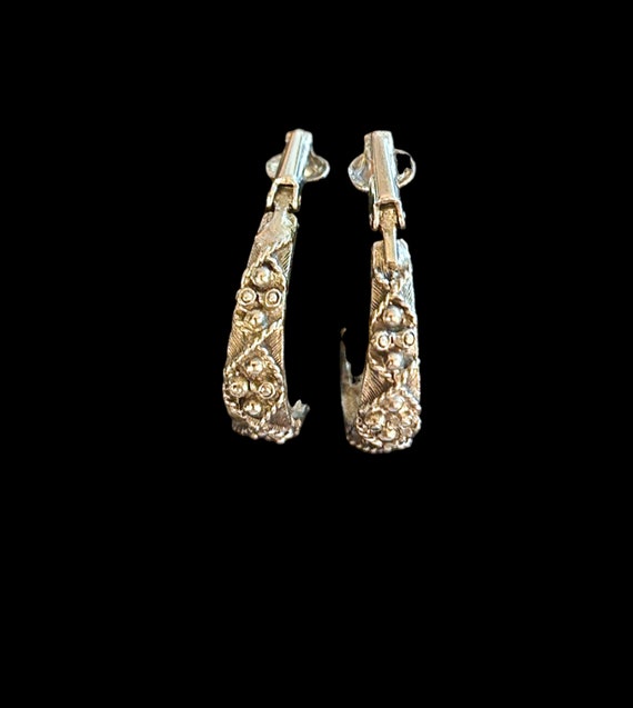 Vintage Florenza Clip Hoop Earrings - image 1