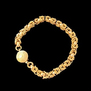 Vintage Chunky barb link gold tone bracelet