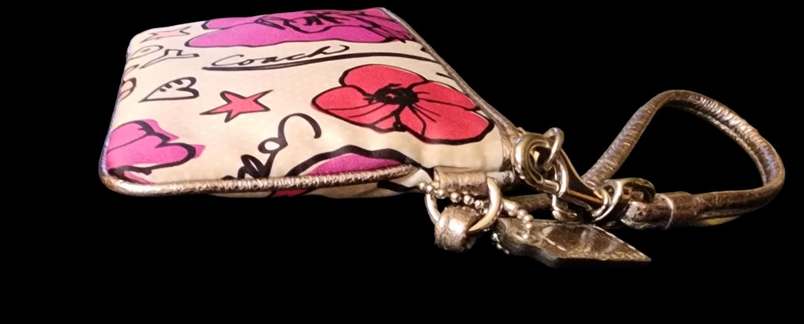 Limited Edition COACH Poppy Kyra Pop Art Wristlet Pink Floral