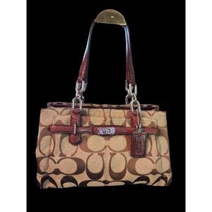 Bolso bandolera Coach Chelsea de lona y piel en color marrón y tostado