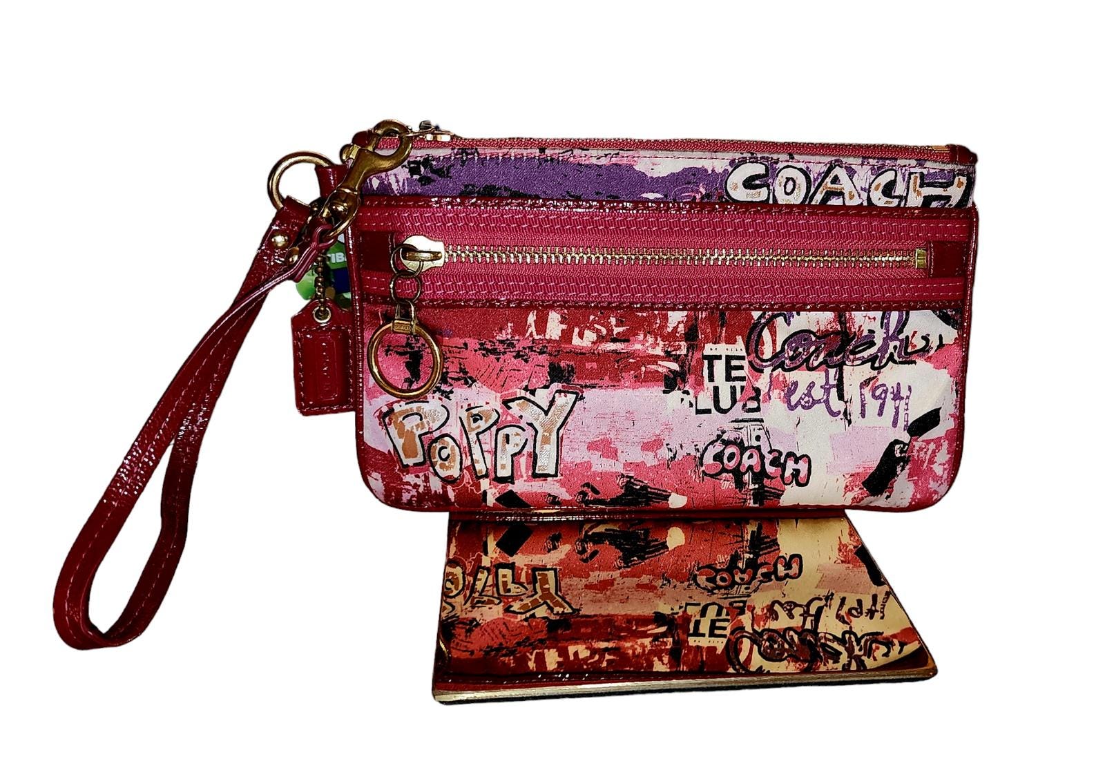 Vintage Rare Coach Poppy Wall Graffiti Wristlet Magenta Pink
