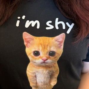 Niedliches &quot;I&#39;m Shy&quot; Katzen-Grafik-T-Shirt | Perfekt für Introvertierte & Katzenliebhaber | Witziges T-Shirt