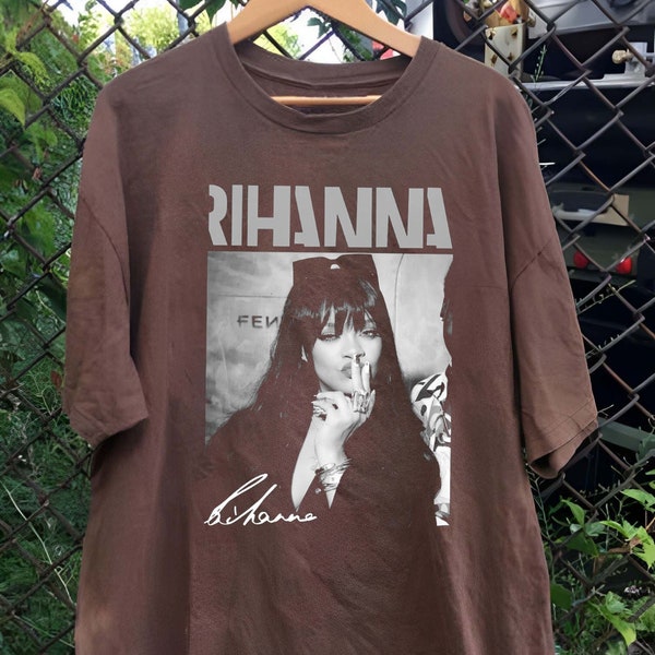 Rihanna Vintage T-shirt, 90s Rihanna fans, Rihanna Bad Girl T-shirt, Rihanna shirt, gift for men women unisex tshirt