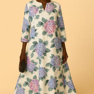 Tela crepé con estampado floral de hortensias: caída sedosa, antiarrugas (1,64 yardas)