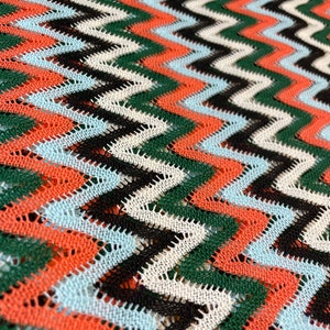 Zigzag Knitted Fabric-nv