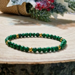 Dainty Malachite Pearl Bracelet Positive Energy Stones 4 mm Length 17 cm