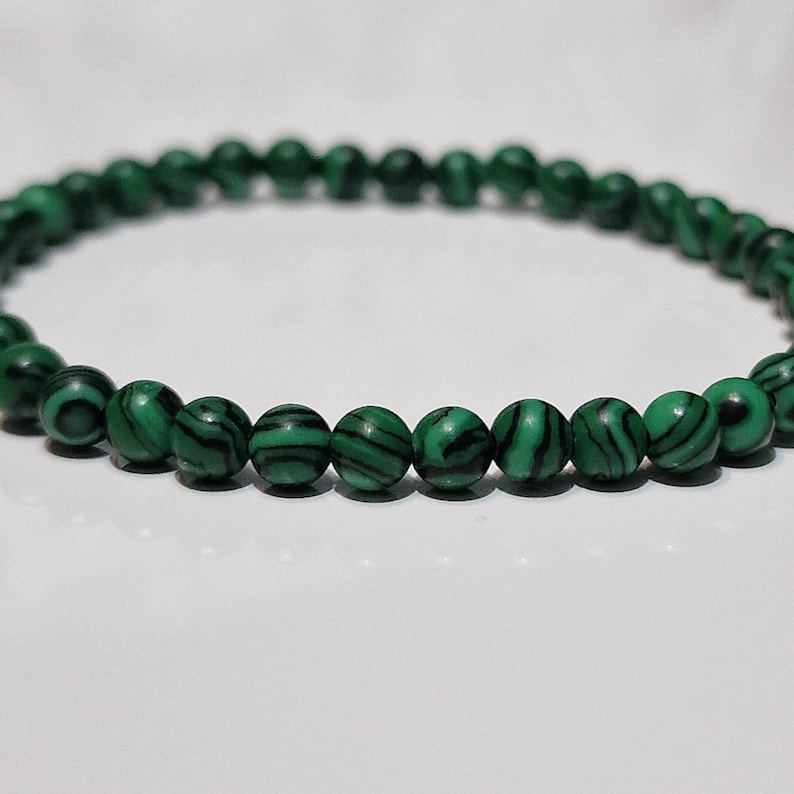Zierliche Malachit Perlenarmband Armband Positive Energie Steine 4mm 2