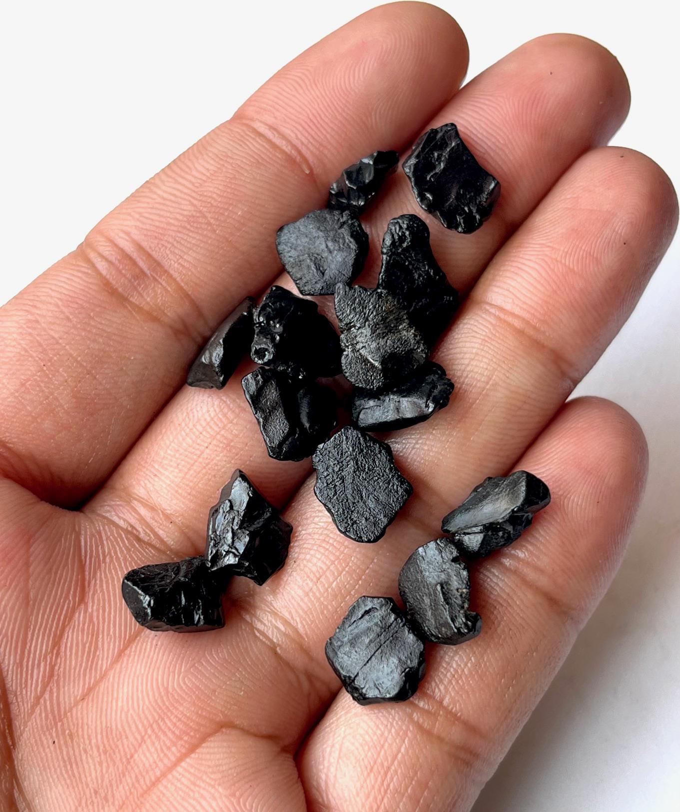 15 Raw Black Spinel Crystals: Natural Gemstone Chunks (8-12 MM) - Etsy