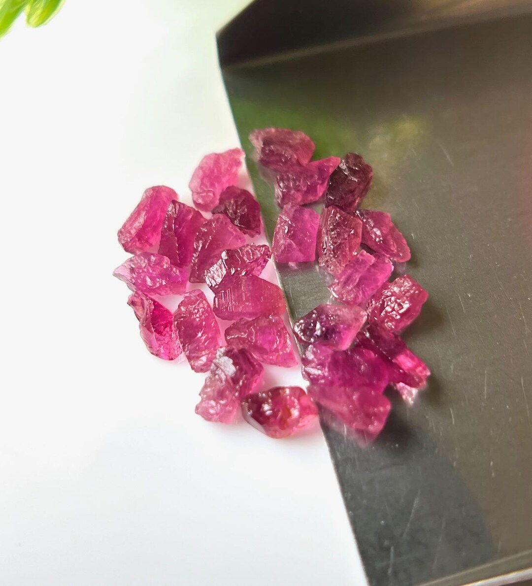 Rew Pink 25 Pieces Raw Pink Tourmaline Gemstone Pieces: Natural Jewelry Making ...