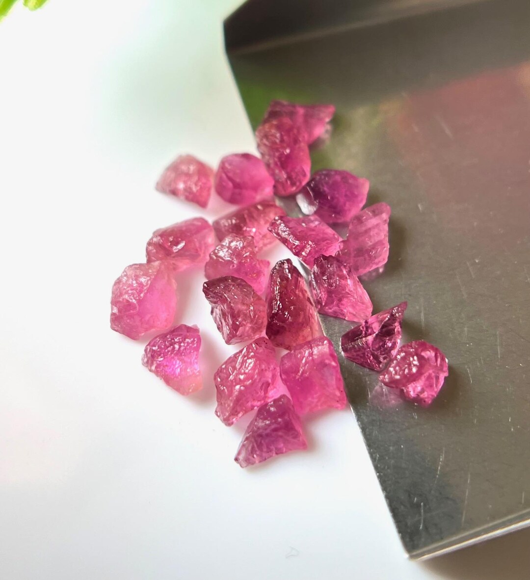 Rew Pink 20 Pieces Raw Pink Tourmaline Gemstone: Natural Rough Crystals for ...