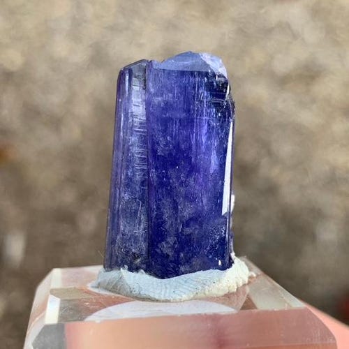 タンザナイト原石：13.00カラットの原石 - Etsy 日本