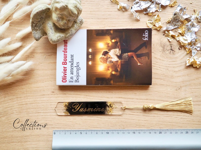 Gold and black first name bookmark in resin, handmade. Gift idea image 6