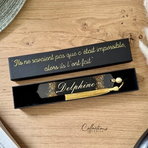 Gold and black first name bookmark in resin, handmade. Gift idea Avec coffret