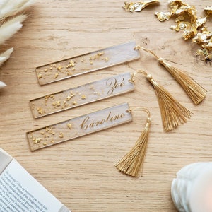 Gold and white first name bookmark - Resin - Handmade in France - Gift idea