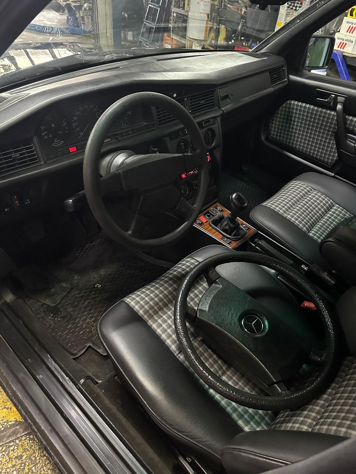 For Mercedes Momo Style M38 for Steering Wheel W124 W201 W126 C126