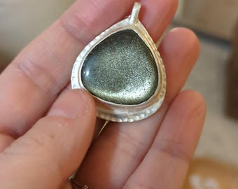 Golden Obsidian Drop