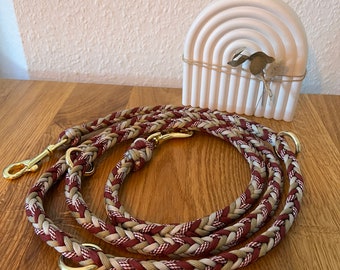 Dog leash paracord herringbone