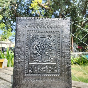 Handcrafted Vintage Tree Of Life Leather Journal 600 Pages for Diaries, Grimoires, Memorable Gifts, Perfect for Him on Birthday or Christmas