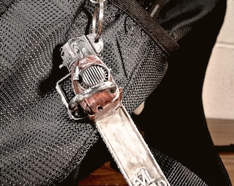 Chainsaw Zipper Buddy
