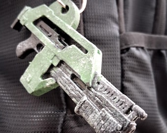 Pulse Rifle Zipper Buddy