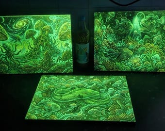 Trippy luminous canvas set.