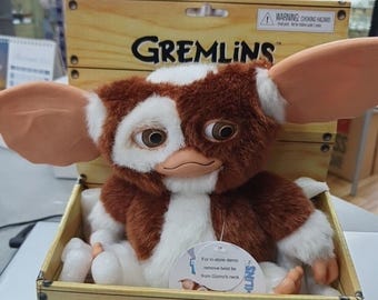 NECA Gizmo Plush Toy Gremlins Singing & Dancing With Sound Mogwai Soft Official Merchandise