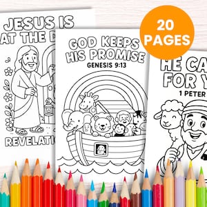 Può includere: Tre pagine da colorare in bianco e nero con illustrazioni religiose, tra cui Gesù, l'Arca di Noè e un pastore. Una selezione di matite colorate è disposta sotto le pagine. Le pagine presentano il testo "Gesù è a", "Dio mantiene la sua promessa" e "Lui si prende cura di te".