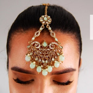 Indian Jewellery - Maang Tikka and Jhumka Earrings Set, &#39;MYRA&#39; in Gold Mint Green