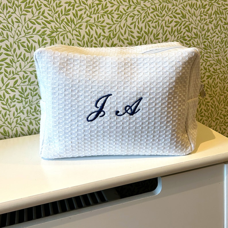 Personalised monogramed makeup bag image 3