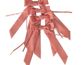 Soft Pink Velvet Napkin Bows Set Of Four- Unique Wedding / Event / Napkin Bows