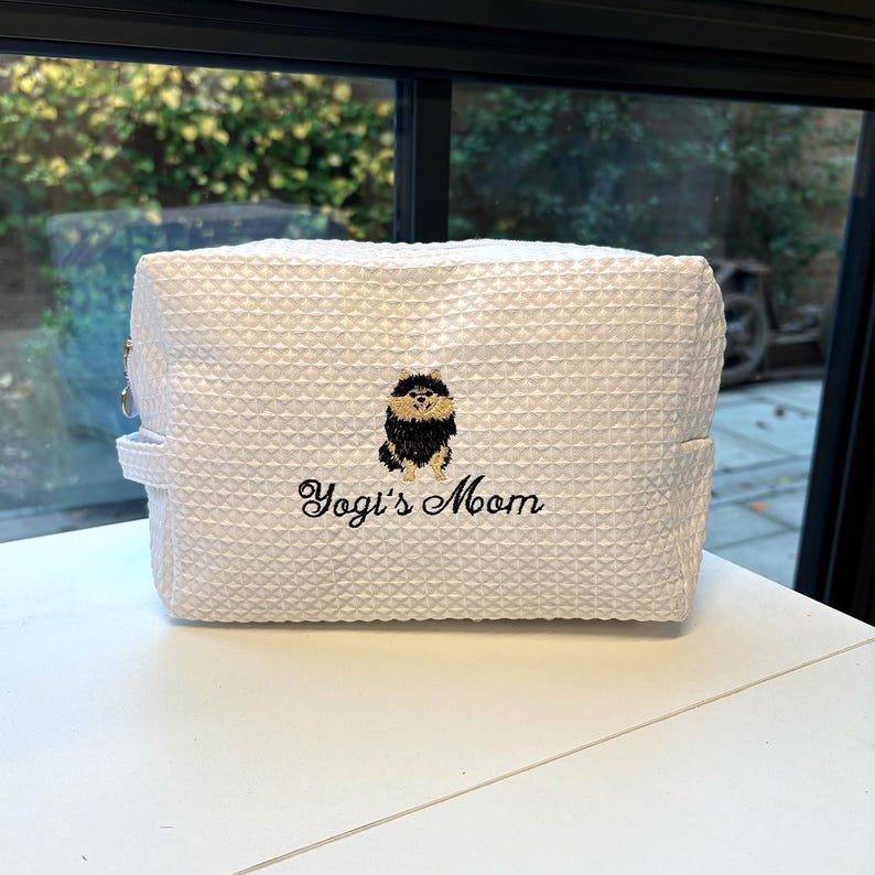 Bolsa de maquillaje con monograma de PERRO, bolsa de cosméticos personalizada con nombre de perro, bolsa de viaje para amantes de los CACHORROS, regalo para niña, fin de semana imagen 6