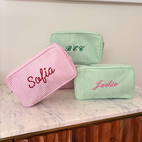 cute makeup bags for travel for women Personalized Makeup Bag, Cute Cosmetic Bag for Women, Bridesmaid Travel  Makeup Bag, Aesthetic Toiletry Bag, Wedding Party Favors Women Gift