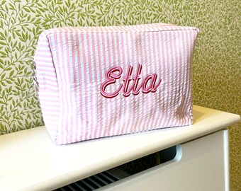 Candy Stipe Monogramed Makeup Bag, Personalised Name Cosmetic Pouch, Bridal Shower Travel Pouch, Girly Gift Idea, Weekend Purse, Mothers Day