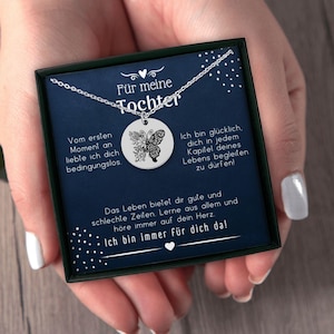 Este colar e cartão pessoal é o presente perfeito para sua filha! Colar com borboleta para filha, ideia de presente para filha