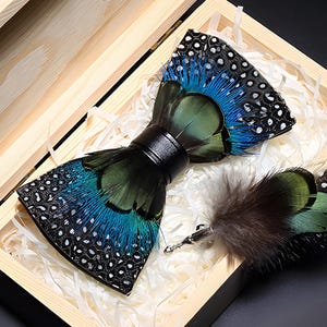 Mens Bow Tie with Brooch Set - Feathered Bowtie, Weddings / Party / Groom / Groomsman Outfit Styling Accessories - Gift for Him