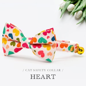 Pale Pink Cat Collar Bow Set, Heart Pattern, Wedding / Birthday / Valentine&#39;s Day Cat Collar, Safety Breakaway Kitten Collar Bowtie